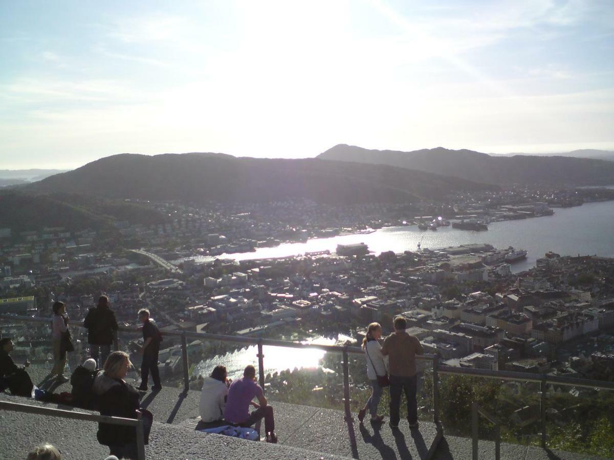 Central Location In The Heart Of Historic Bergen Exterior foto